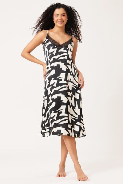 Chic Printed Long Nighty & Robe in Black - Satin
